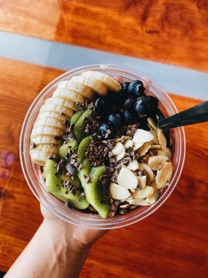 Organic and glutenfree granolas with Cacao nibs. Best Acai Bowls EVARR at Alua's Thrive Bar in Mount Shasta