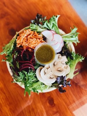 Nice Salads at Alua's Thrive Bar in Mount Shasta