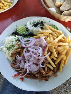 Vegan Gyros plate at Gasthaus Hoh in Memmelsdorf