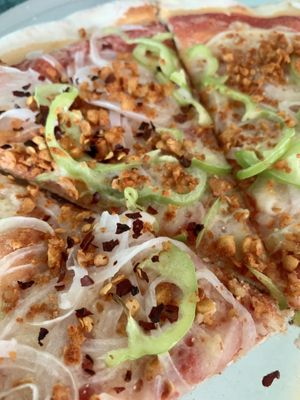 Chorizo (made with chickpeas) and cubanels   at Vegan Pizzeria in San Juan