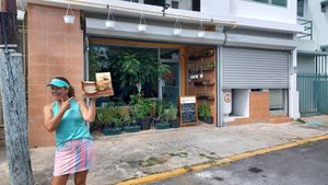 Wife with the goods 😋 at Vegan Pizzeria in San Juan