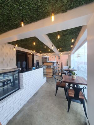 Inside view store and bistro at Yosoy Vegetariano in Santo Domingo