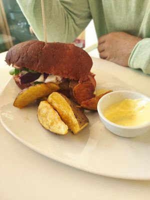 Hamburguesa de quorn at Luleå in Alicante
