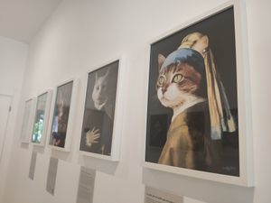 "retratos" de gatos famosos 😽 at Luleå in Alicante