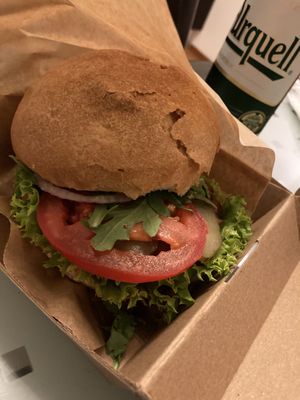 Beyond burger with arugula   at Simply 33 in Prague