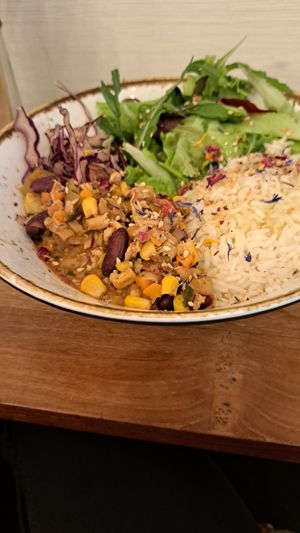 rice bowl of the day with chili sin carne at Nook in Vienna