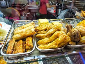 Dishes available at Bodhi Vegetarian 菩提素食 in Central Singapore