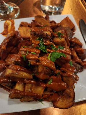 Potatoes bravas at Daily Planet in Burlington