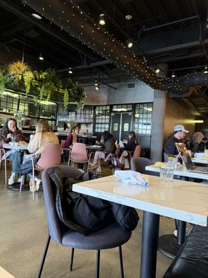 Vibe on Sunday morning  at Bite Food & Coffee Co in Hackensack