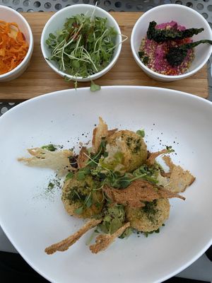 Fafel oltenesc & humus in 3 colors  at Linea - Closer To The Moon in Bucharest