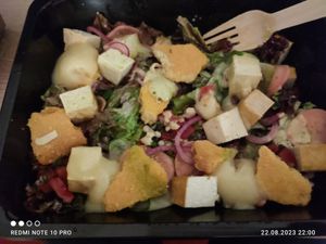 Smoked tofu salad at Linea - Closer To The Moon in Bucharest