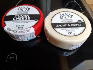 Two flavours of Max & Bien at Vegetarian World Supermarket in Nijmegen