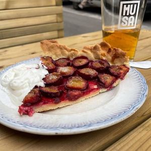 Plum tart at Cantina Minúscula in Lisbon