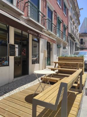 The outdoor space (parklet) at Cantina Minúscula in Lisbon