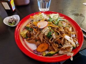 Phad Khii Mau with Beyond Meat + free dessert at Thai Vegan Kitchen in Helsinki