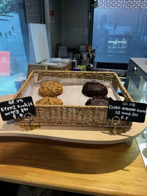 Cookies  at Sunny House - 써니브레드 in Seoul