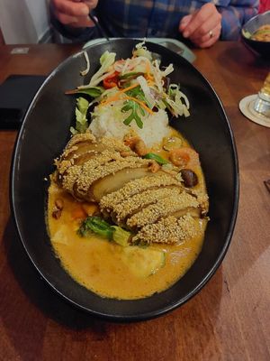 Peanut curry with vegan duck at ChayArt in Berlin