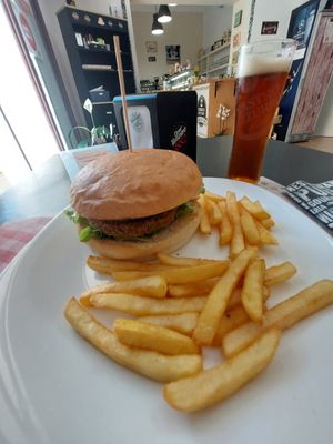 Vegan burger at Slow Bakery in Alghero