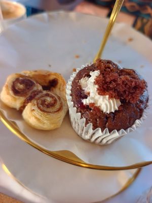 Cherry chocolate cream cupcake and cinnamon heart swirl at Honeymans of Bowburn in Durham