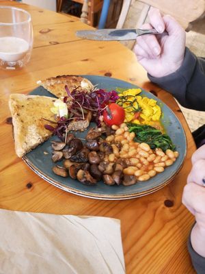 Breakfast of legends (I think) at Pot & Page in Ledbury