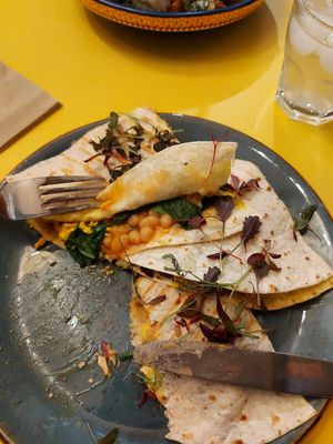 As it smelt so nice when it arrived, I tucked in, forgetting to take a photo.... at Pot & Page in Ledbury