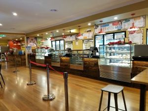 inside at Mountain High Pies in Wentworth Falls