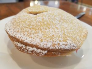 apple rhubarb pie vegan at Mountain High Pies in Wentworth Falls