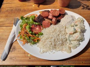 Prato feito com churrasco at Girassol Veg in Florianopolis