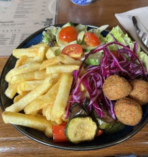 Pommes bowl without feta  at Landwehr - Bräu am Turm in Rothenburg Ob Der Tauber