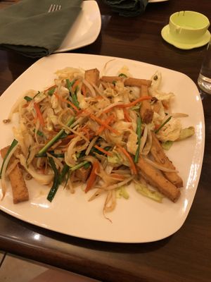 Tofu Pad Thai at Simple Joy in Honolulu