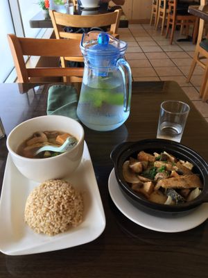 Clay pot at Simple Joy in Honolulu