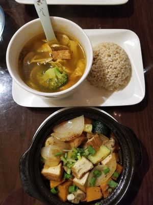 Vegetable clay pot at Simple Joy in Honolulu