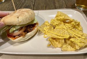 Jack‘s Burger con Nachos  at El Med Veg in Tenerife