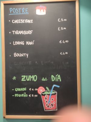 Dessert and juice at El Med Veg in Tenerife