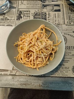 Cacio e pepe pasta made of carrots at El Med Veg in Tenerife