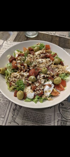 Vegan mozzarella salad at El Med Veg in Tenerife