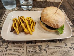 Burger at El Med Veg in Tenerife