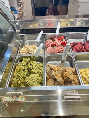 Sabores veganos  at Auguri - MUT in Las Condes