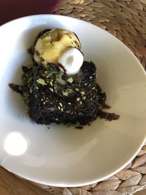 Brownie 🔝 at Esfigueral in Ibiza