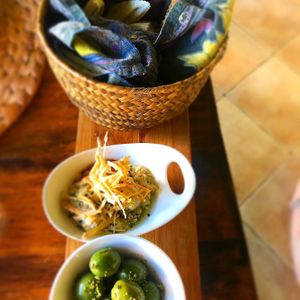 Bread and olives starter at Esfigueral in Ibiza