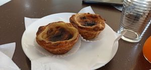 Natas vegan at Confeitaria Símbolo in Vila Nova De Gaia