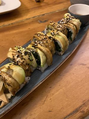 Vegan sushi with spinach, avocado and cucumber inside, topped with avocado and eggplant(I think?) at La Lunita in Akumal