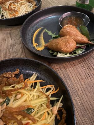 Vegan Chicken wings and mango salad   at GAO Vegan in Leipzig