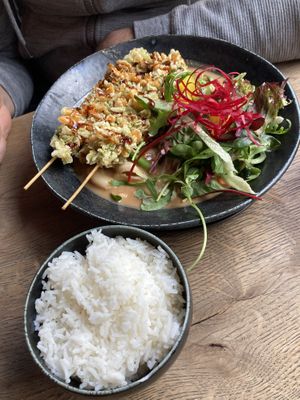 vegan chicken with peanut sauce  at GAO Vegan in Leipzig