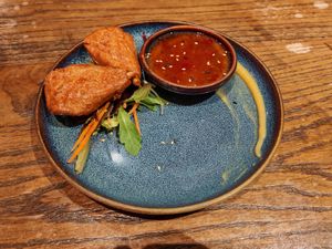 Vegane Hähnchenkeulen at GAO Vegan in Leipzig