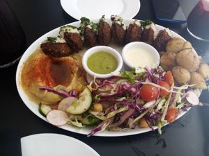 Plato imperial at Hummus Falafel in Playa Del Carmen