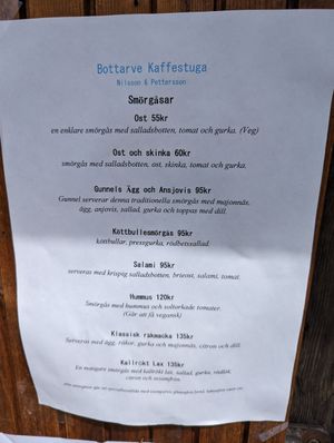 sandwiches (one can be vegan) at Bottarve Gård in Burgsvik