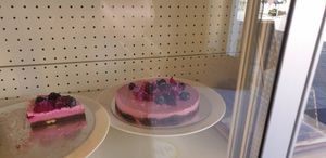 Cheesecake at Noon Good Food in Urla