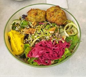  at Noon Good Food in Urla