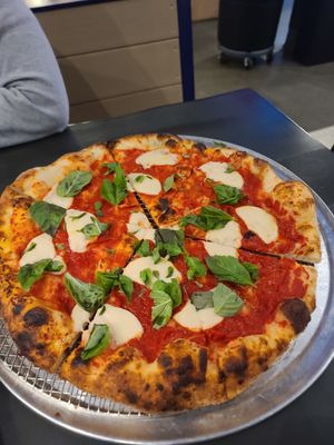 Vegan Margherita at Atlas Brew Works Half Street Brewery & Tap Room in Washington